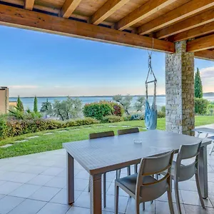 شقة فندقية Relais Rosa Dei Venti -ciao Vacanze-, Moniga del Garda